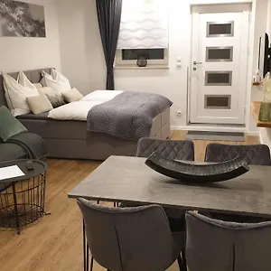  Apartment Airport Neueröffnung Oktober 2020 Deutschland